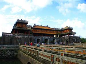 Top 10 Most Attractive Destinations in Vietnam for Foreign Tourists