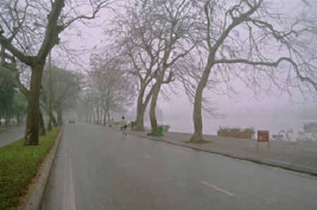 Hanoi in the Season Without Rain